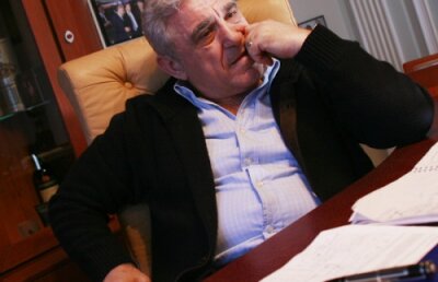 VIDEO / Ce le-ar fi făcut Giovanni fanilor care i-au vandalizat maşina lui Gigi :S