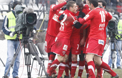 De la LPF TV la SportMitică :D » Alege numele noii televiziuni a Ligii!