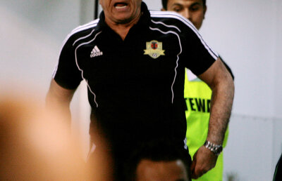 Viorel Hizo le-a zis jucătorilor cu două ore înainte de meci că va fi furat la Astra: "Campionatul e decis de arbitraje!"