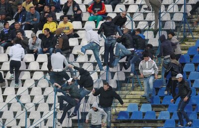 Oltenia sub asediu » Mititelu a rămas pînă la 5 dimineaţă în club