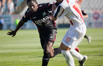 TAS aruncă în aer încă un campionat » Pandurii - Oţelul se joacă!