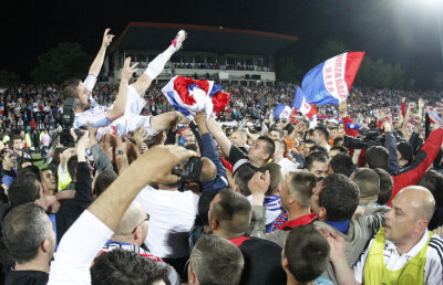 FOTO Oţelul e CAMPIOANĂ, gălăţenii INVADEAZĂ terenul