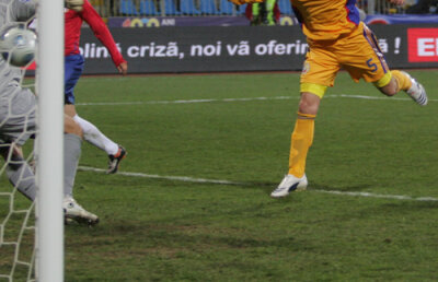 Craiova a retrogradat, deşi a avut în lot 17 jucători de naţională » Mulţi şi degeaba