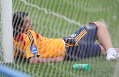 La 30 de ani, Cristi Chivu e cel mai tînăr lider al echipei naţionale se retrage » Căpitanul părăseşte corabia