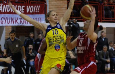 Monica Brosovszky şi-a prelungit contractul cu campioana ICIM Arad