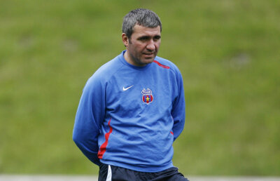 Steaua încă nu s-a decis asupra unui antrenor » Hagi vrea!