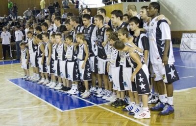 Campionii României la baschet vor să joace în FIBA EuroChallenge sau Eurocup