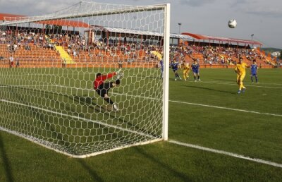 Viitorul sună rău » ”Tricolorii mici” au obţinut doar un egal cu Kazahstan