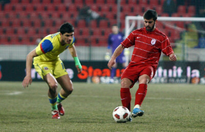 Fă cunoştinţă cu Sorinel Popa, Titinho şi "Tacarigea" Kone:)