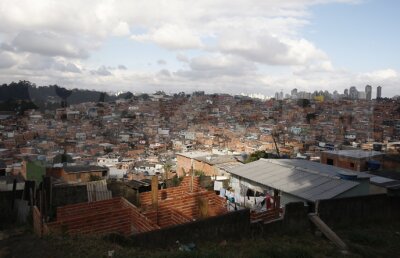 Poveste din favela în Sao Paulo » 100.000 de brazilieni trăiesc la limita sărăciei