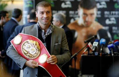 Doroftei: "Îi doresc lui Bute multă baftă şi să aducă două centuri acasă"