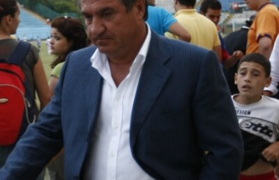 Victor Becali: "Declaraţiile lui Lucescu sînt dezonorante iar Răzvănel e doar un răsfăţat. Nu mai au nici ruşine"