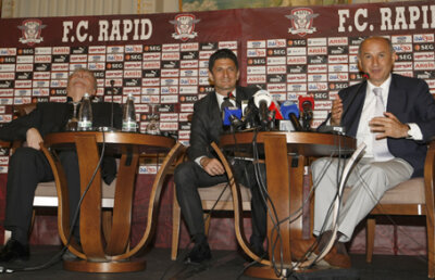 A început oficial noua eră la Rapid: Dinu, Răzvan şi "Georgel" :)