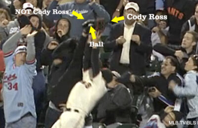 Cum să îi strici ziua unui jucător de baseball? » Un suporter din primul rînd a fost "omul meciului"