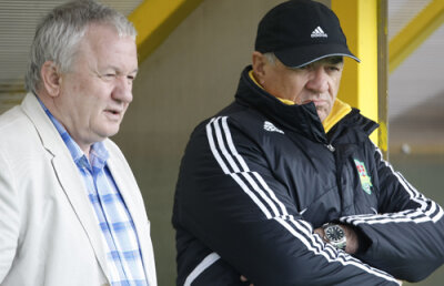 Porumboiu la Radio.GSP.ro: "Unii jucători n-au caracter, încearcă să profite de interdicţia la transferuri"