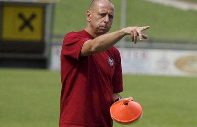 Surpriza Trombetta! Zilele lui Ciobi la comanda lui Dinamo sînt numărate