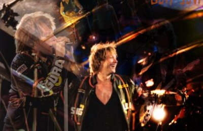 Bon Jovi, cu masinuta de golf inainte de concert!