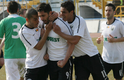 VIDEO O nouă victorie în amicale pentru "şepcile roşii". U Cluj-Karpaty Lvov 2-0