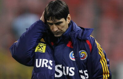 Piţurcă pregăteşte viitorul naţionalei:"Am pus la cale planul de bătaie, începe un nou capitol"