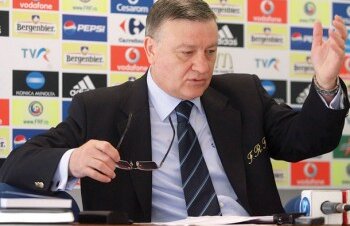 Mircea Sandu vrea să-l desfiinţeze pe Marian Iancu: "În Comisa de Etică se vor afla un avocat, un academician, un jurnalist şi un fost fotbalist"