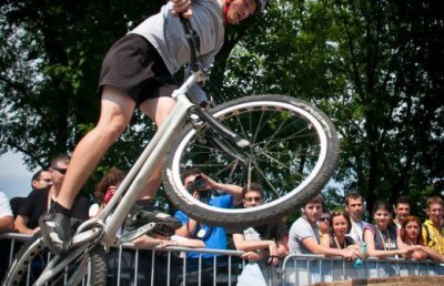 Cistigă un super aparat foto Nikon pe MySport!