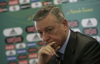 Decebal Rădulescu avertizează: "Fotbalul românesc e în mîna procurorilor. Salvaţi-l!"