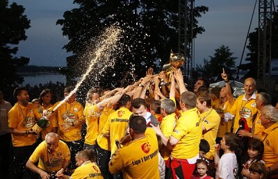 Oţelul se pregăteşte intens pentru Supercupă: "Steaua, păzea, vine campioana!"