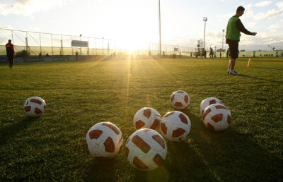 Situaţie inedită la Sibiu: "LPF nu ne dă mingile oficiale pînă TAS-ul nu decide soarta Timişoarei"