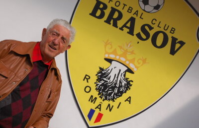 Cel mai longeviv medic al unei echipe de fotbal din România, încă în activitate împlineşte 85 de ani!