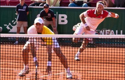 Horia Tecău şi Robert Lindstedt au cîştigat, la fel ca în 2010, turneul de la Bastad » Victorie dublată