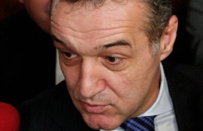 Jucătorii Stelei sînt timoraţi de criticile lui Becali: ”Ce-a mai zis nea Gigi?” :S