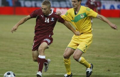 Rapid pleacă astăzi ca favorită cu FC Vaslui în primul derby al noului sezon » Tradiţia e vişinie