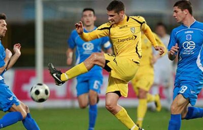 Veşti bune pentru Dinamo, adversarul din Europa League a pierdut în prima etapă din Croaţia