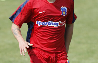 Al şaptelea ex-stelist la Viitorul Constanţa! Valentin Simion a semnat pe doi ani