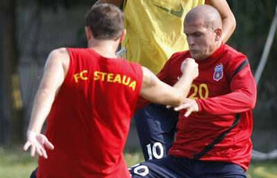 Gigi Becali: "Bourceanu şi Nikolici au fost legitimaţi" » Levy îi poate folosi contra Mioveniului