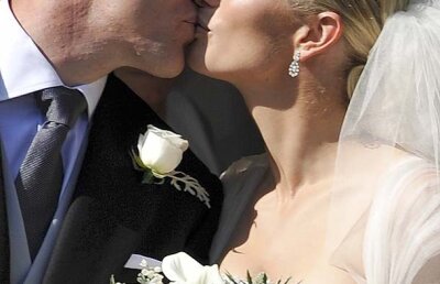 FOTO Un rugbyst în familia regală britanică: Mike Tindall s-a căsătorit cu Zara Phillips