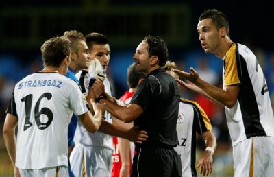 Ioan Horoba atacă dur: "Un arbitraj ostil, şmecheresc, cred că penaltyul a fost prestabilit"