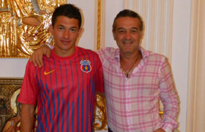 Prepeliţă a semnat pe 4 ani: "Voi da totul pentru Steaua, sper să cîştigăm campionatul"