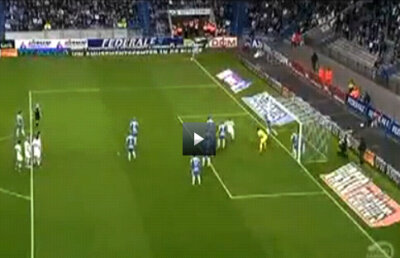 VIDEO / Cea mai slabă execuţie din istorie? Un olandez n-a fost în stare să bată un corner :)