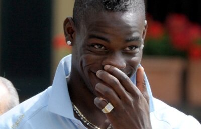 Peşte stricat în Maserati! Ce farsă i-au făcut colegii lui Balotelli :D