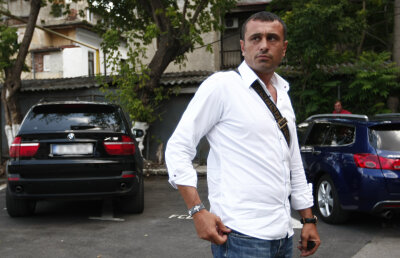 Cristi Munteanu îşi plînge de milă: "M-a nenorocit anturajul, era să fiu arestat"