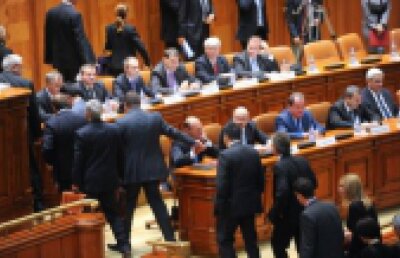 Politicienii români sunt pregătiți pentru o nouă criză. Vezi ce averi au în conturi conducătorii țării