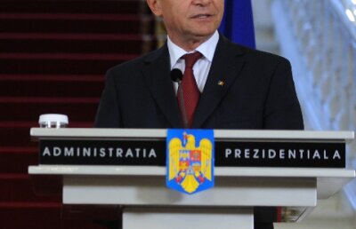 Basescu : Nu putem vorbi despre o criza inca. Trebuie continuate politicile de reducere a cheltuielilor