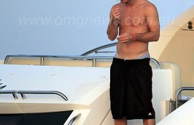 FOTO » Nu vă speriaţi, Messi n-a luat-o pe urmele lui Moţi. Sînt doar dulciuri! :D