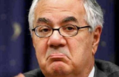 Politicianul Barney Frank trage un vânt în direct la TV 