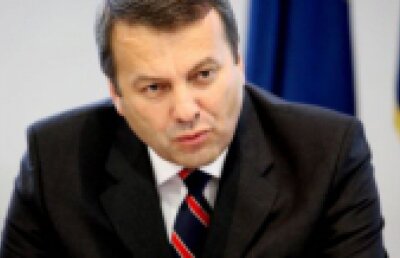 Guvernul nu va reduce CAS-ul pentru angajatori. Ialomiţianu: Nu ne permitem 