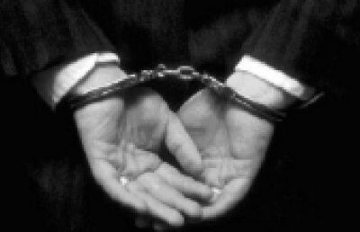 Un român acuzat de tentativă de viol, violenţă şi furt la Nisa