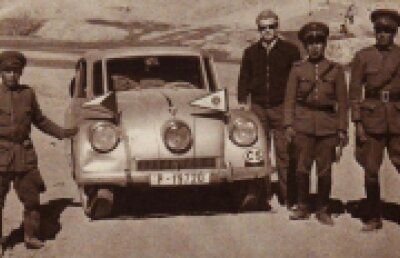 Aventura a doi studenţi de origine cehă într-o Tatra 87