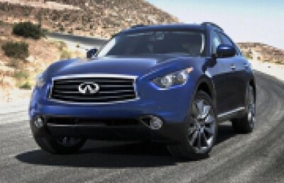 Infiniti FX 2012 joacă la dublu