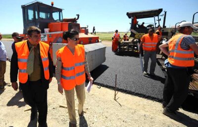 România pe poziţia 134 din 139 de state după calitatea drumurilor. The Economist reia povestea kilomerilor de autostradă de la noi